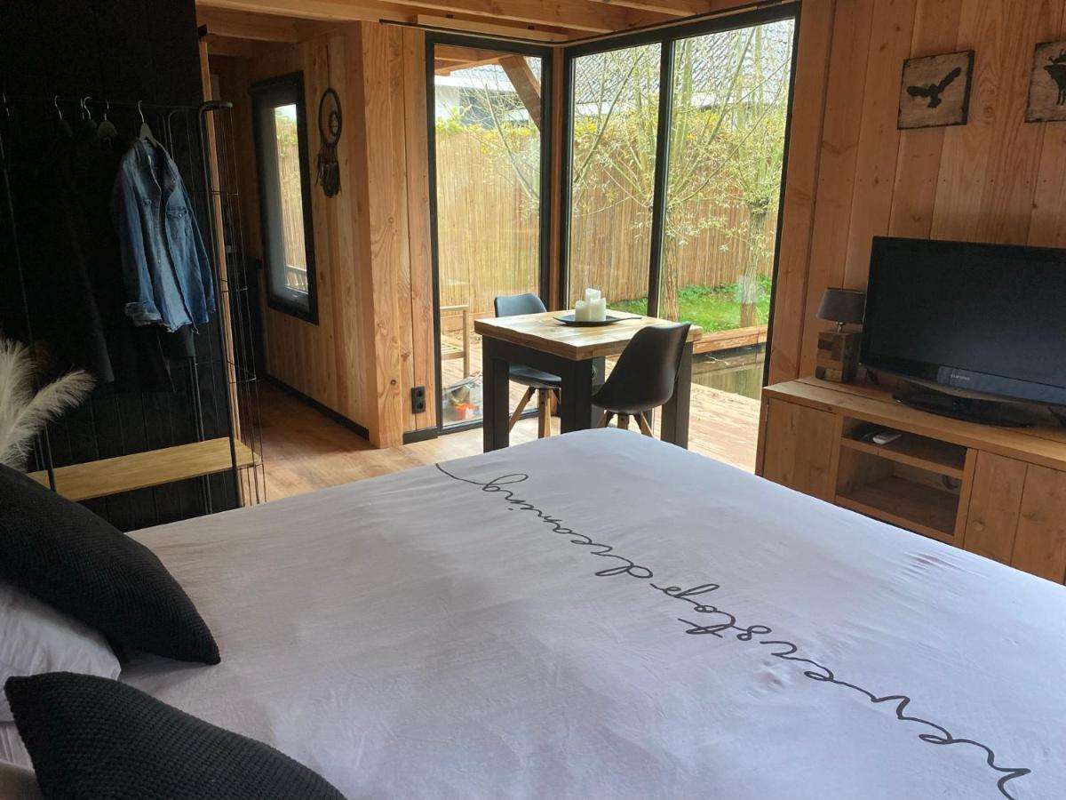 Casa Aan De Plas, B&B Met Sauna En Hottub Of Jacuzzi Nieuwkoop Exterior photo